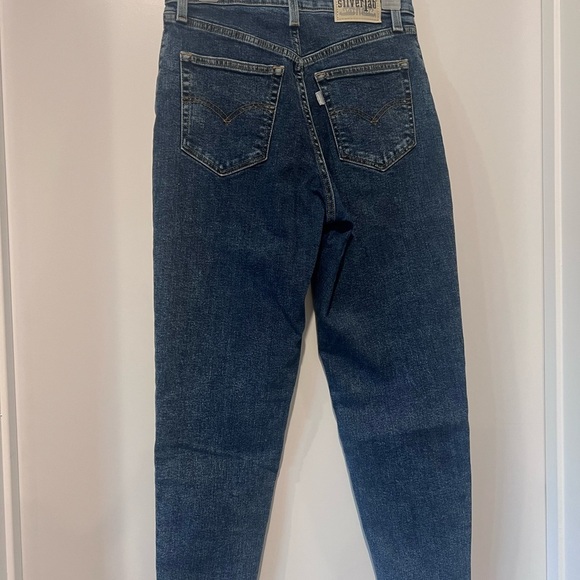 Levi’s Silver Tab Mom Jeans - Picture 3 of 5
